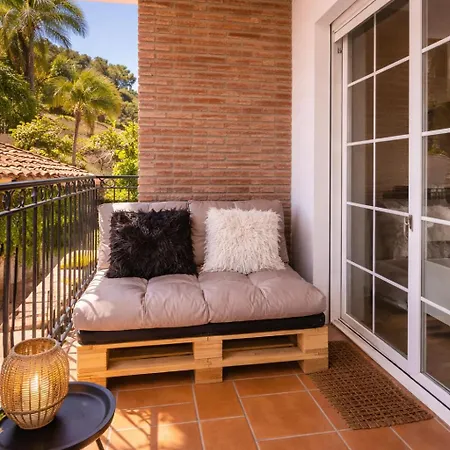 La Amapola, A Little Oasis With Sea View, Pool & Terrace In Apartamento Nerja
